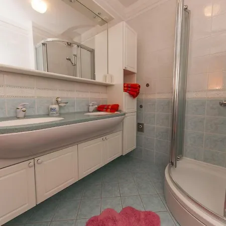 Apartmán Arbanija 14825b *