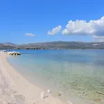 Arbanija 14825b Τρογκίρ